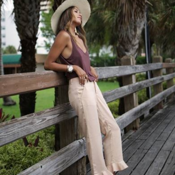 Sincerly Jules Pants - NWT Sincerely Jules Peach Pink Ruffle Pants Sz S